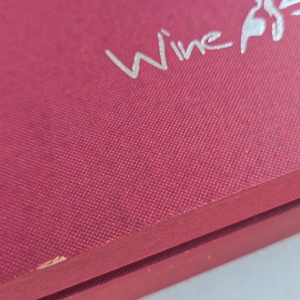 Unbranded wine sceptre